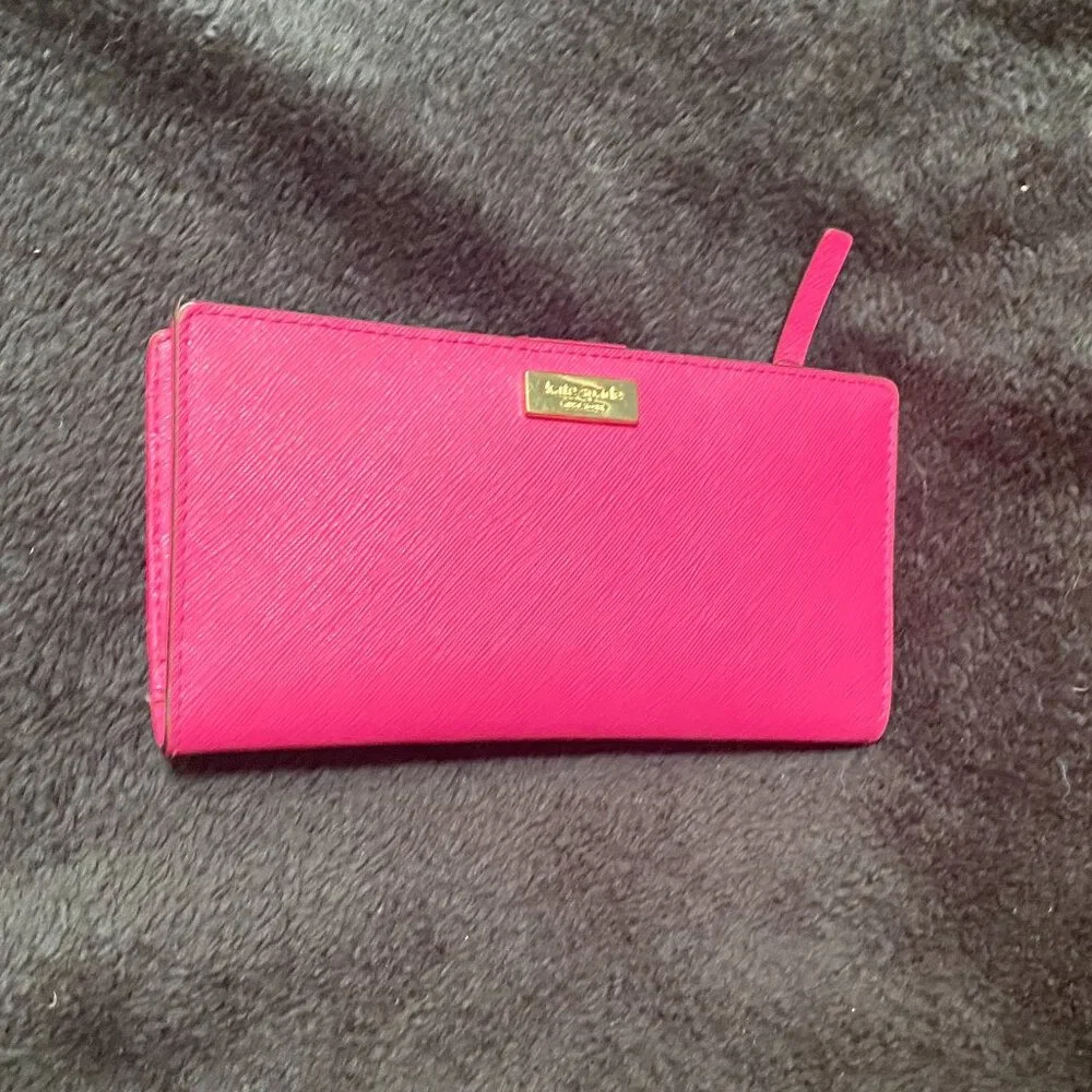 Kate Spade Wallet - Picture 1 of 5